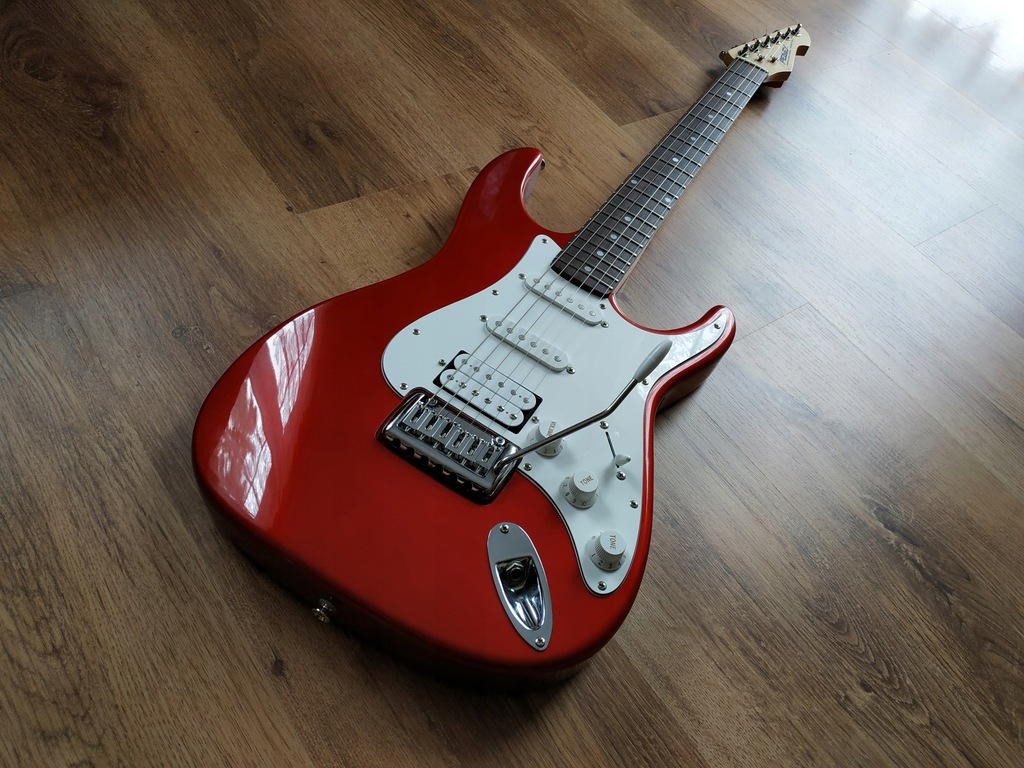 Gitara Peavey Predator Strato Korea + pasek Fender