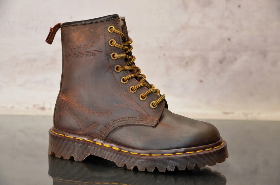 dr martens commander