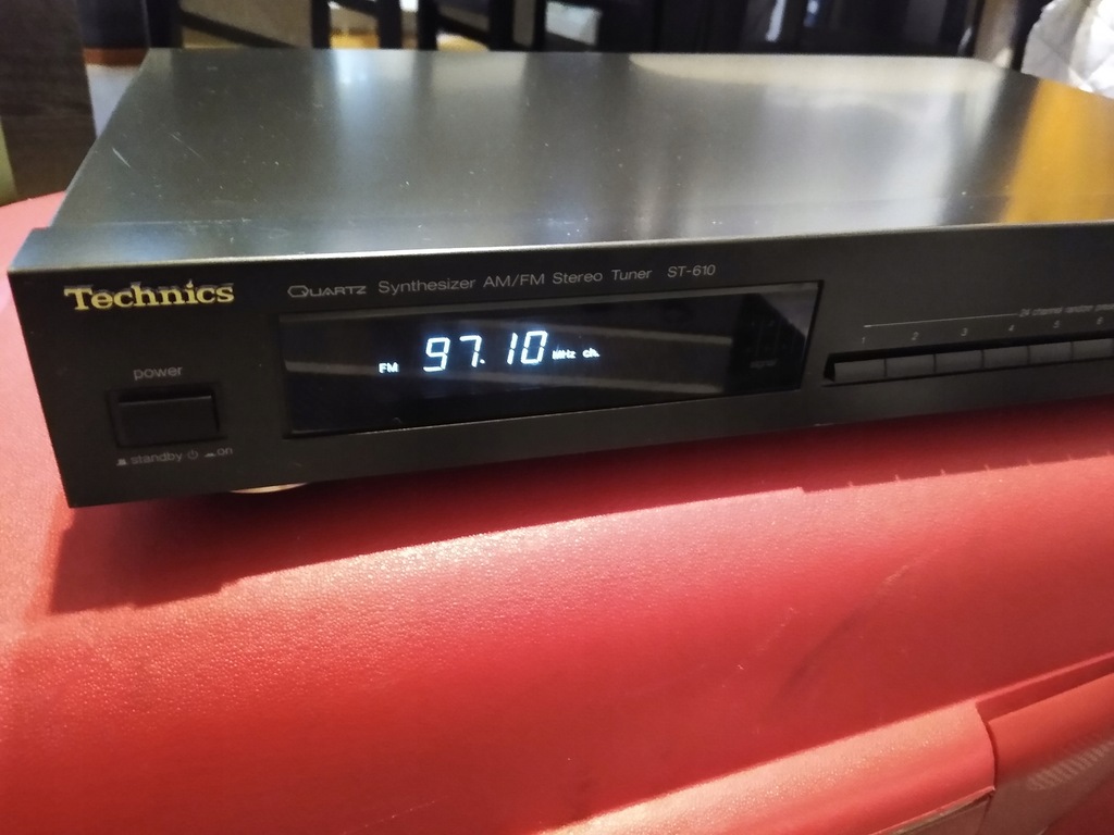 Tuner radiowy cyfrowy Technics ST-610