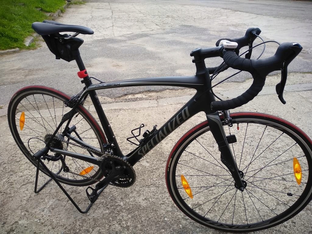 Specialized kolarka model Roubaix full Carbon