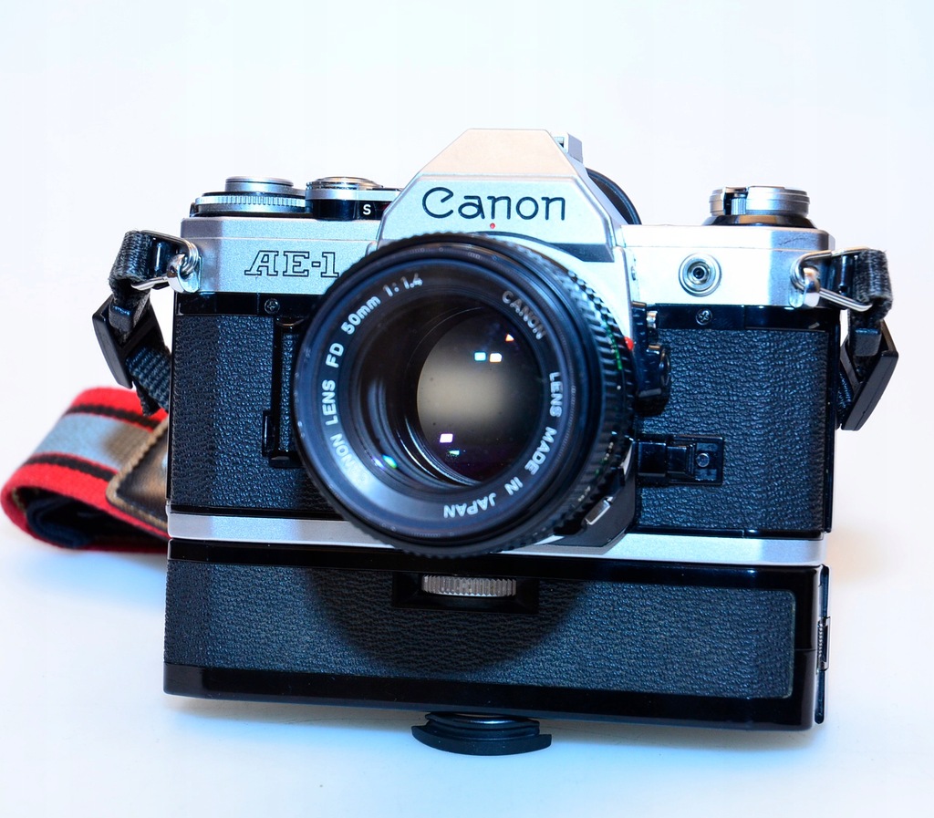 Aparat Canon AE-1