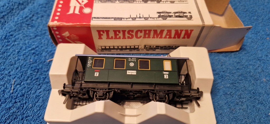 wagon fleischmann H0 1/87 5052