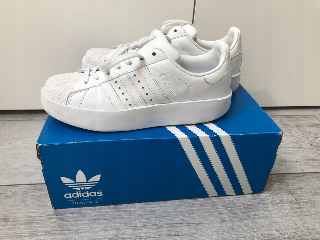 ADIDAS SUPERSTAR NA PLATFORMIE BIAŁE ROZM.38