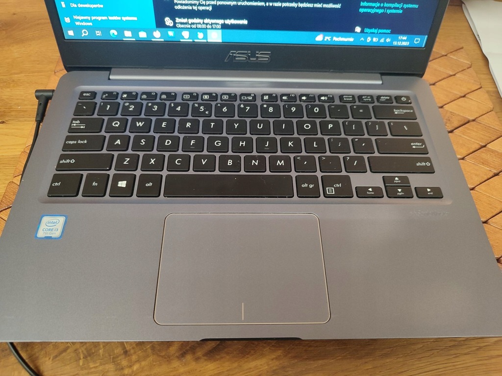 Laptop Asus VivoBook S410U i3 8GB