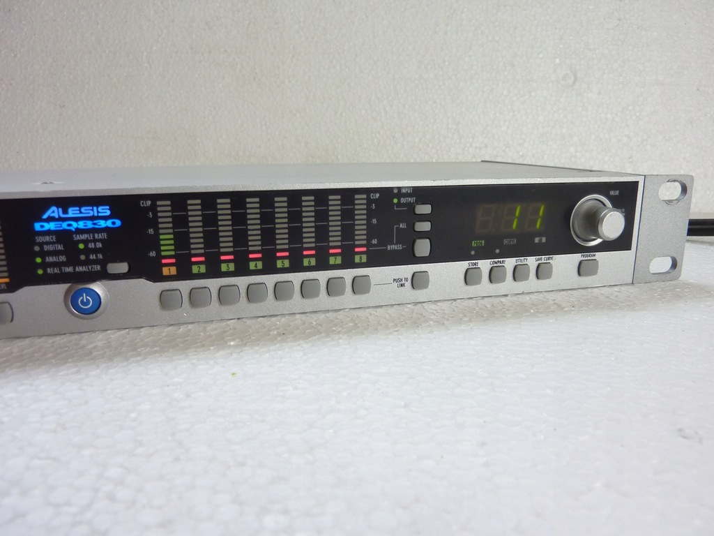 EQUALIZER ALESIS DEQ830 - 7738360078 - oficjalne archiwum