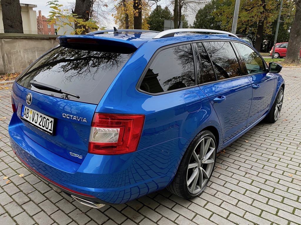 Купить SKODA OCTAVIA III Combi (5E5) 2.0 TDI RS 184 л.с.: отзывы, фото, характеристики в интерне-магазине Aredi.ru