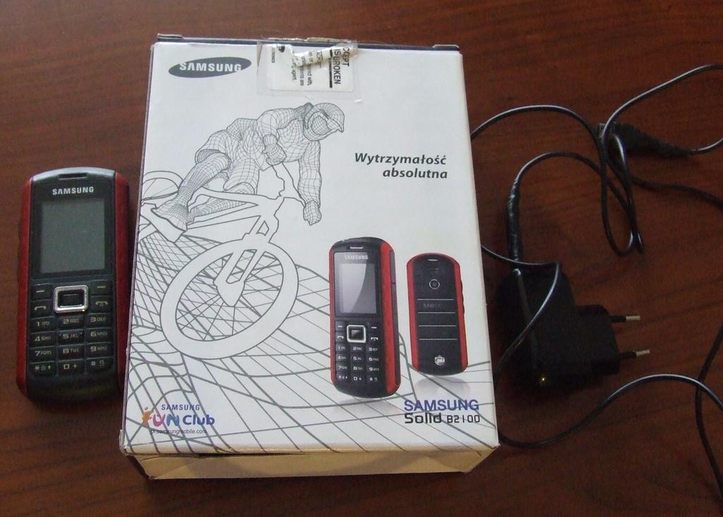 Telefon Samsung B2100 Solid sprawny z ładowarką.