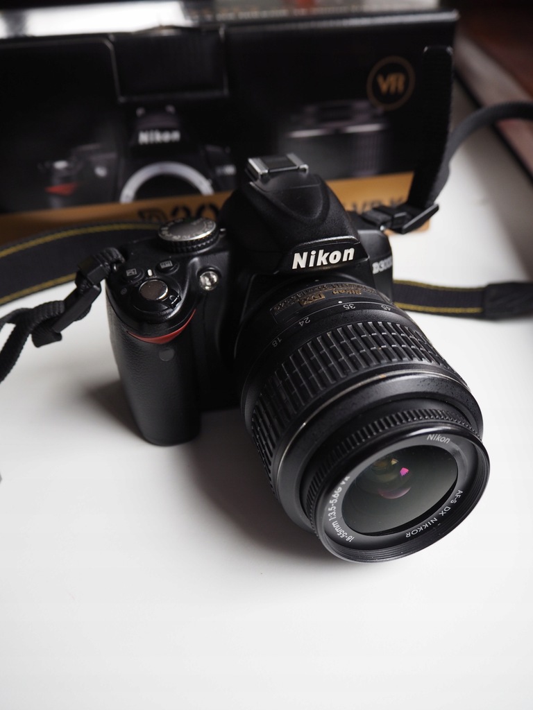 Nikon d3000 body plus obiektyw 18 -55 tanio !