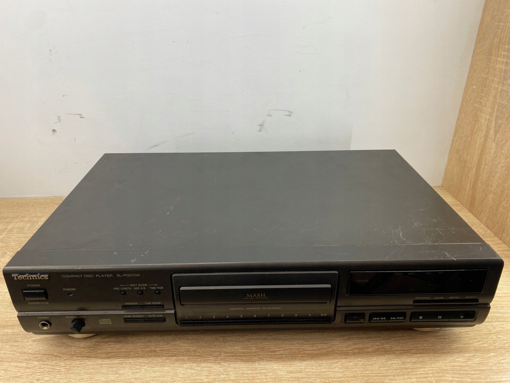 Odtwarzacz CD Technics SL-PG570A