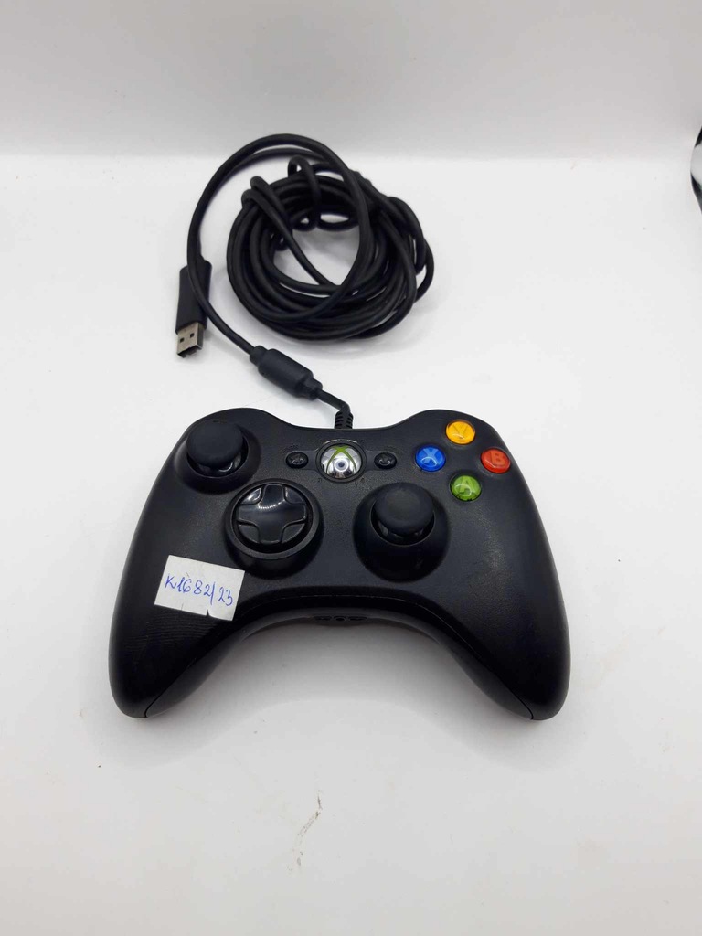 Pad przewodowy do konsoli Microsoft XBOX 360 K1682/23