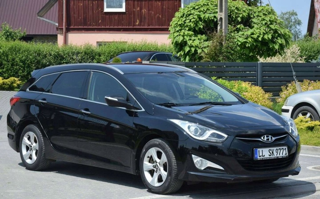 Hyundai i40 1.6B 2014r Navi Kamera 153 Tys Km Sprowadzony Oplacony 1.6