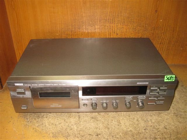 MAGNETOFON KASETOWY YAMAHA KX 393 - NR S685