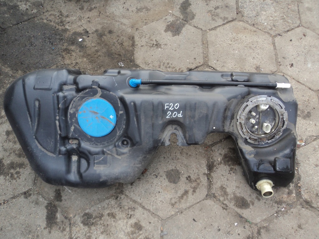 BMW F20 2.0d zbiornik paliwa