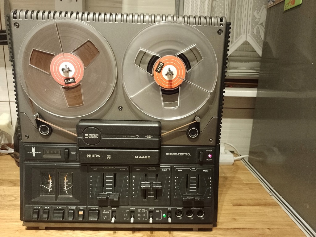 Magnetofon szpulowy PHILIPS N 4420