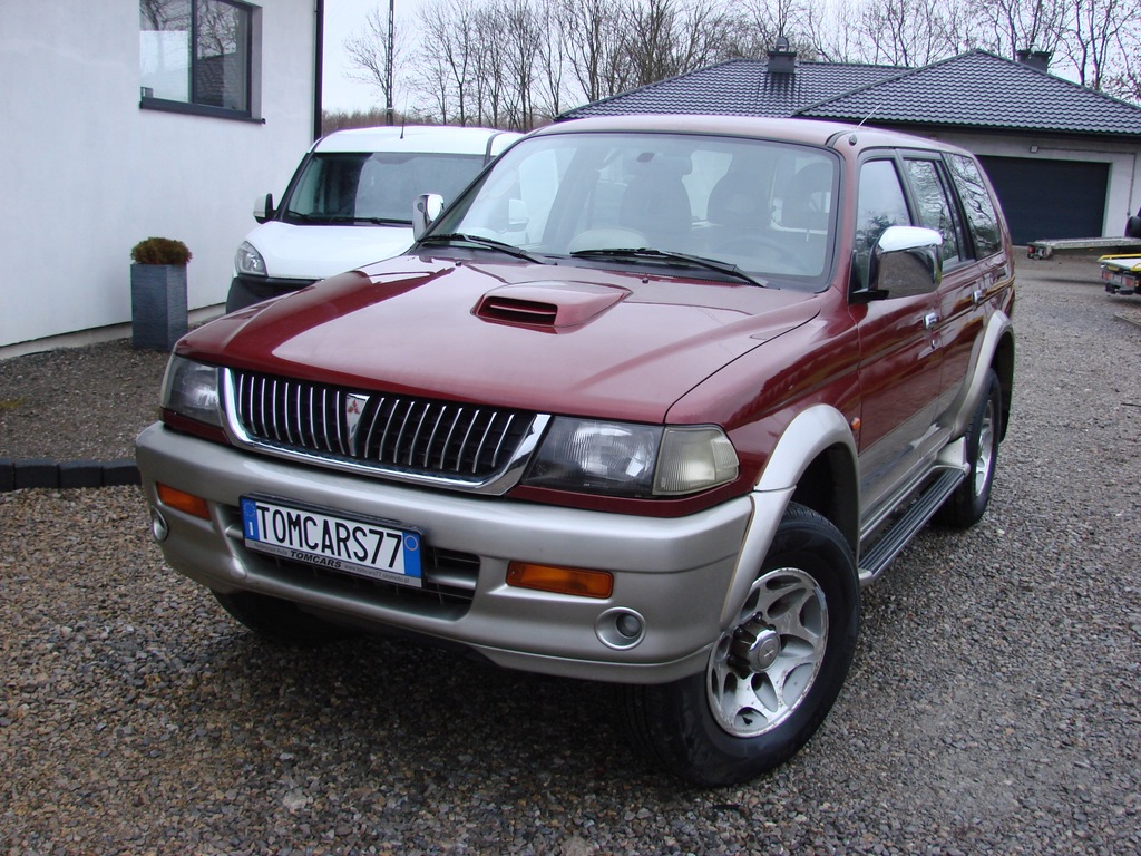 MITSUBISHI PAJERO SPORT