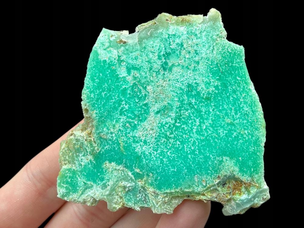 Chryzopraz Szklary 6.8cm x 6.6cm. Naturalny, plaster, minerały z Polski.