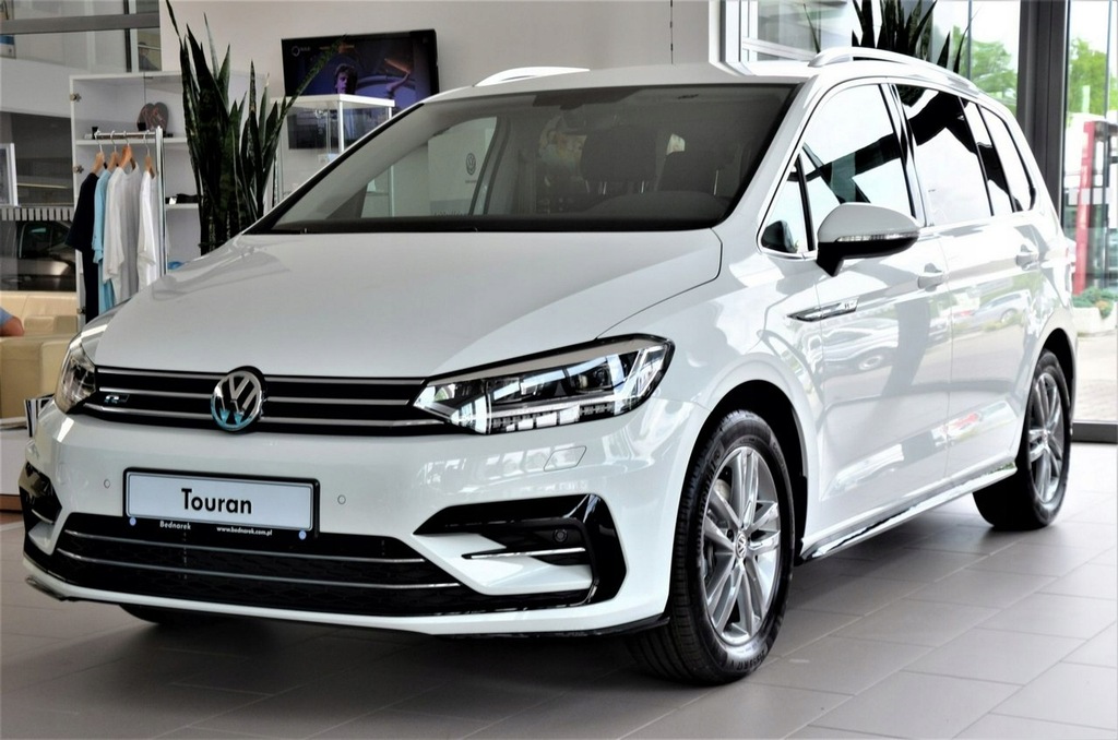 Volkswagen Touran Highline 1.5 TSI 150 KM Automat