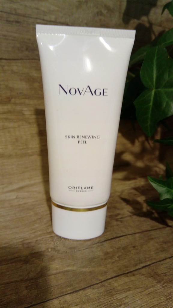 NovAge Oriflame odnawiający peeling