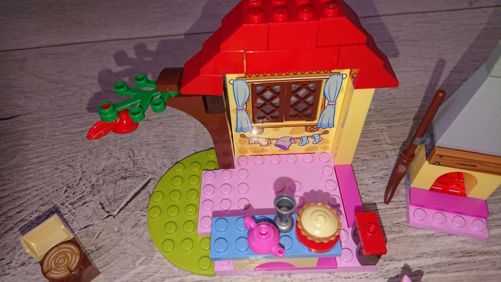 Купить LEGO 10738 Juniors Лесной домик Белоснежки: отзывы, фото и ...