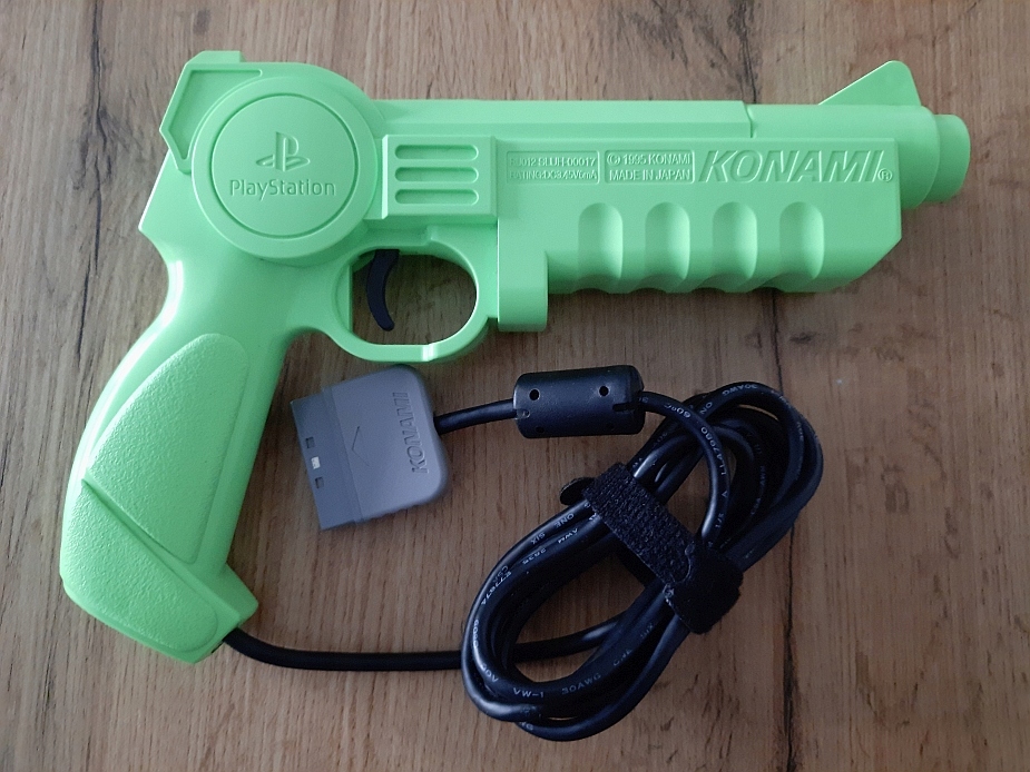 Konami Hyper Blaster jak GunCon SLUH-00017