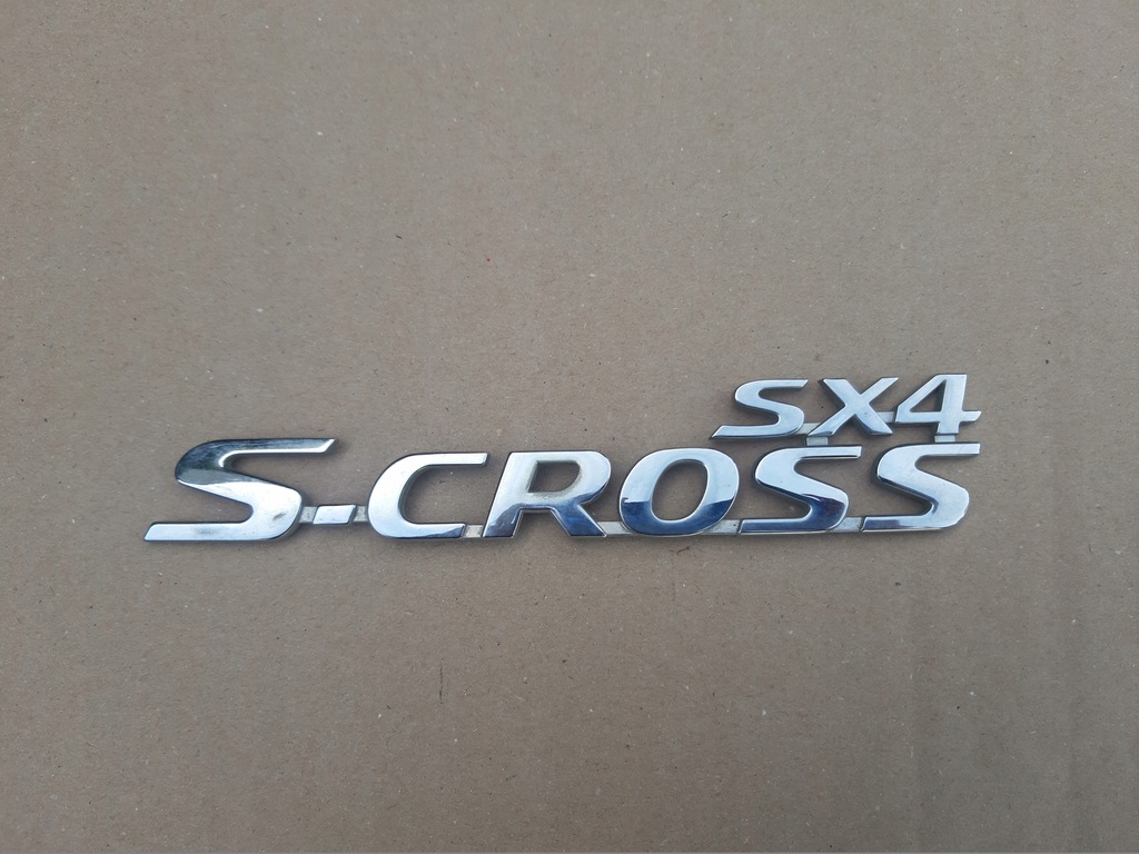 Znaczek Emblemat Klapy Tył Suzuki SX4 S-Cross