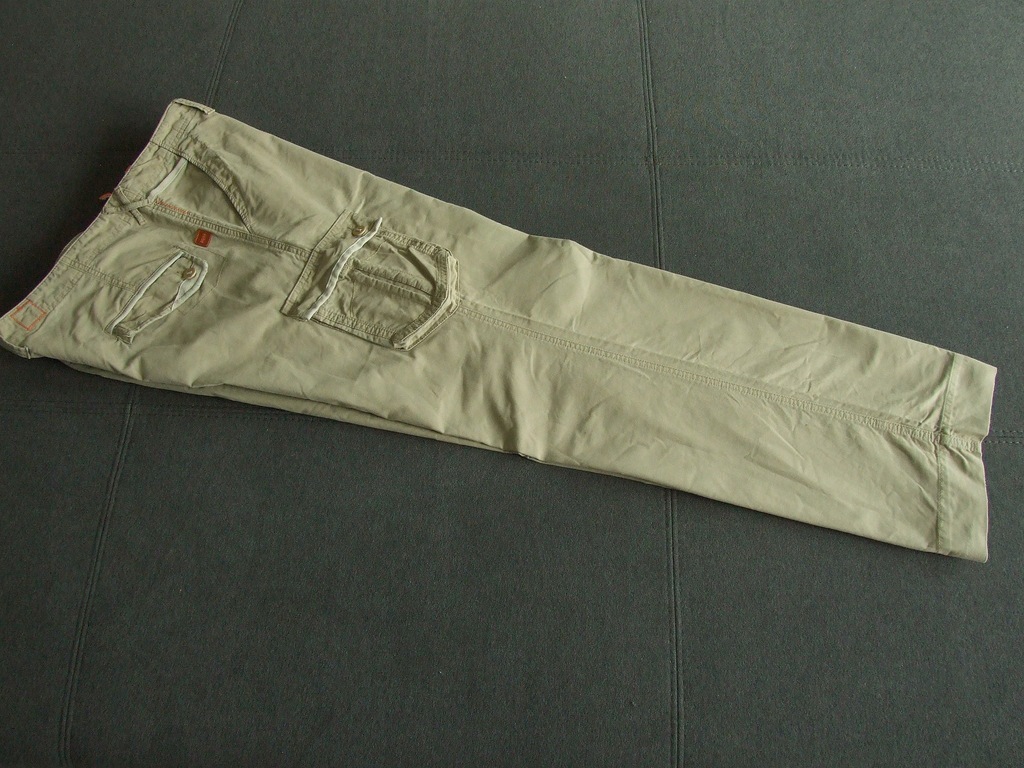 HUGO BOSS ORANGE ORYG. SPODNIE RETRO R-54 (100 cm)