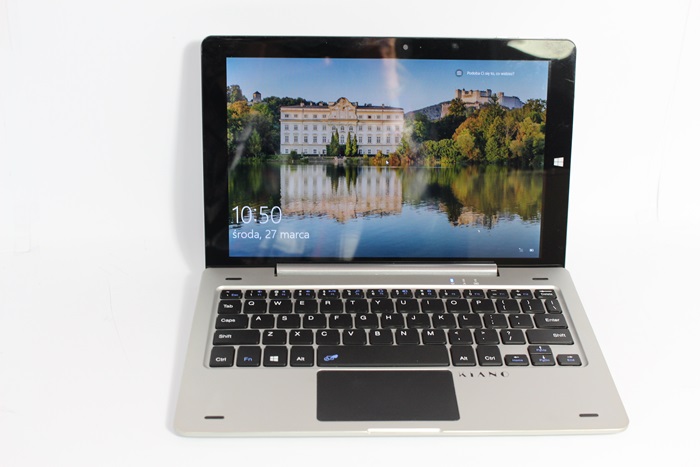 LAPTOP/TABLET 2W1 KIANO INTELECT X3 HD Z8350/2GB/