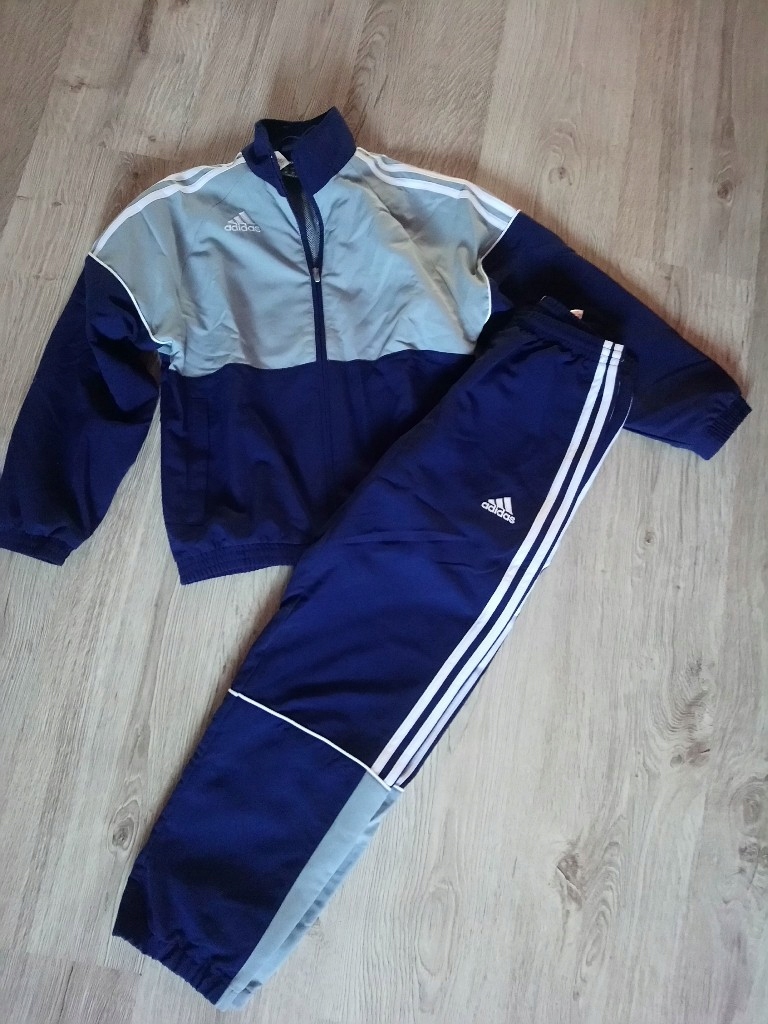 Adidas dres r. 140 jak nowy