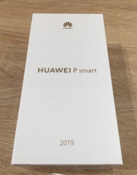 Nowy nie otwierany (plomby) Huaweii P Smart 2019