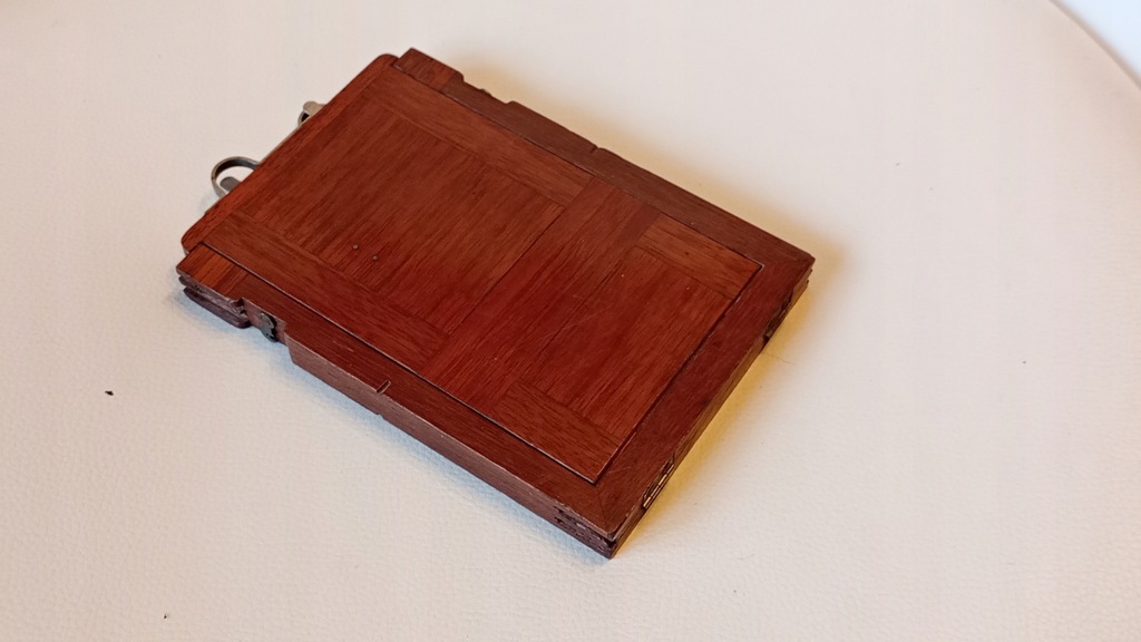 Mała podwójna drewniana kaseta formatu 9*13 cm do .