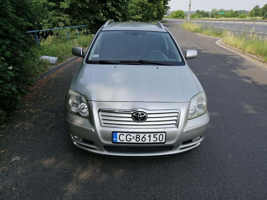 Toyota Avensis T25 2.0 D4D 116 km 2004 rok