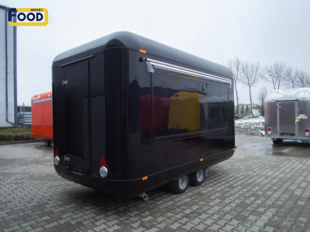 Czarna przyczepa gastronomiczna Oxygen, food truck