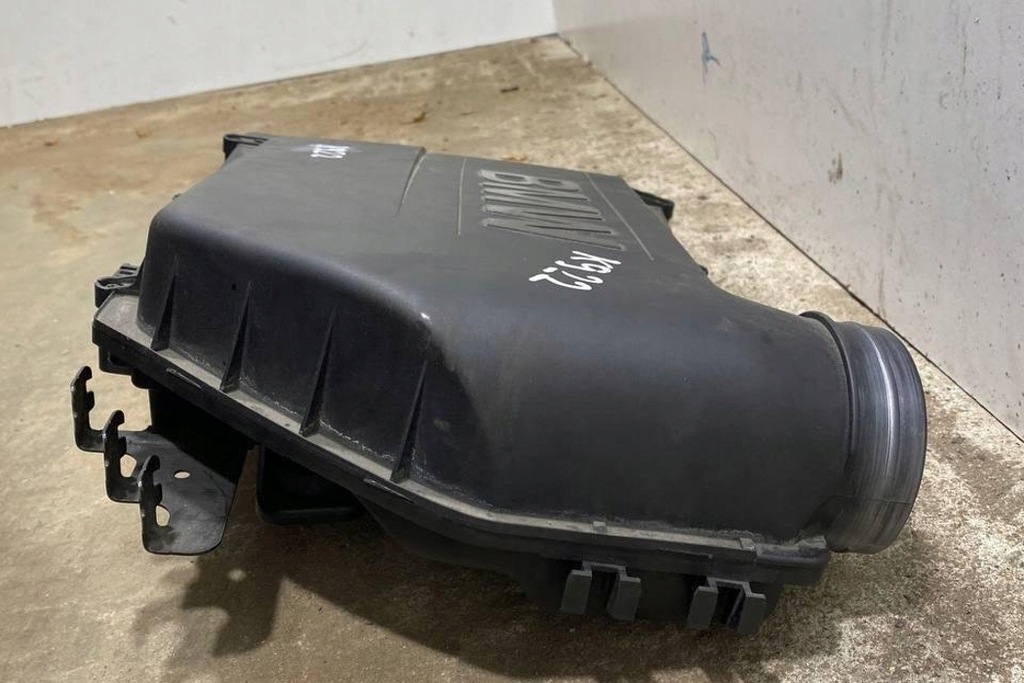Obudowa filtra powietrza BMW X5 (E70) 7583713 gasoline 225kW 2011
