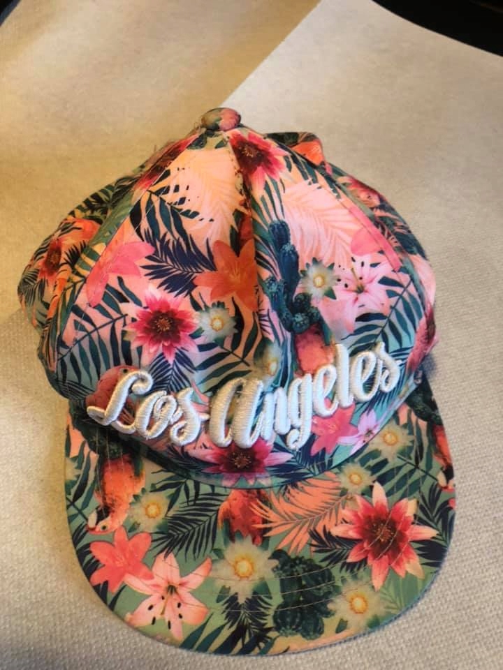 czapka H&M nowa .Kolorowa LOS ANGELES 4-10 lat