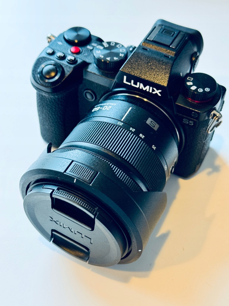 Aparat fotograficzny Panasonic Lumix S5 korpus + obiektyw 20-60mm