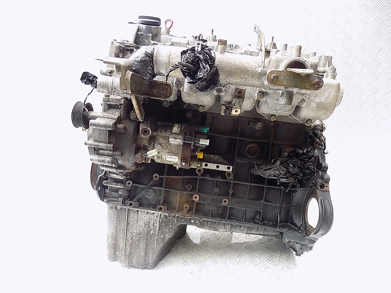 Номер двигателя актион. Двигатель Рекстон 2.7 дизель. Двигатель Санг енг Рекстон 2.7 дизель. Двигатель Rexton 2.7 Xdi. Двигатель Rexton 2005 года.