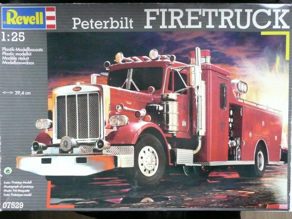 Revell 07529 - Peterbilt Firetruck - 1/25