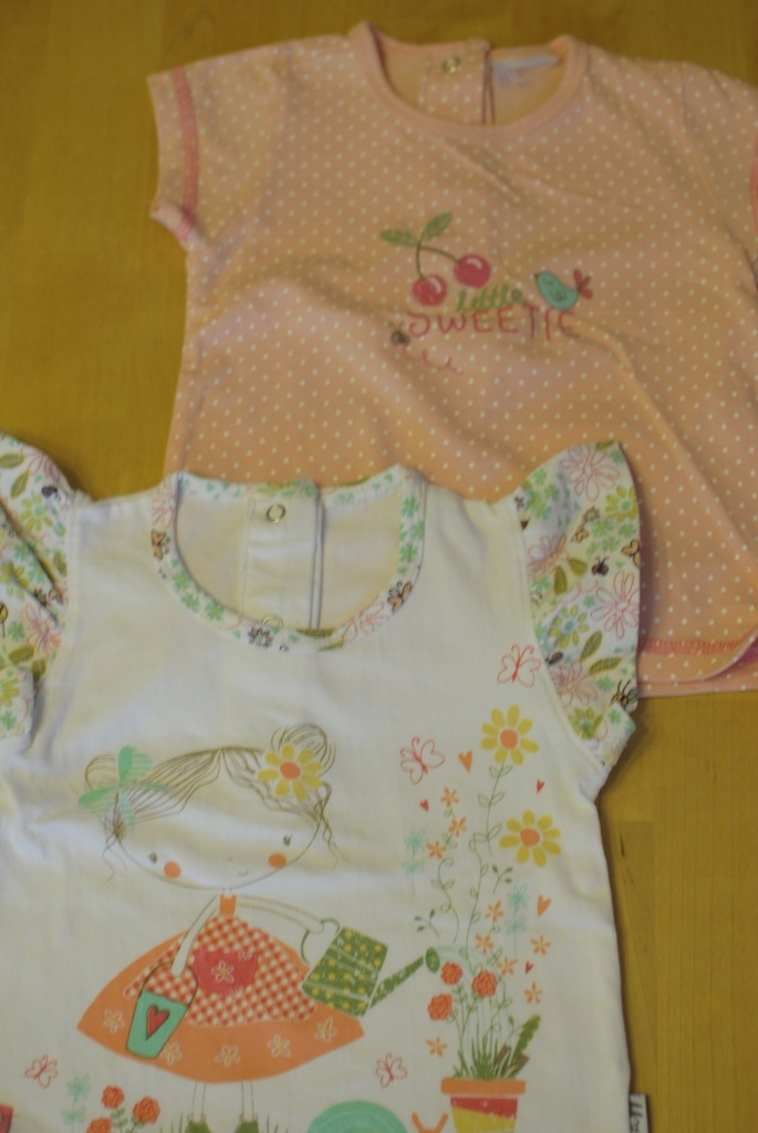 bluzeczki dla dziewczynki ok 6 miesięcy