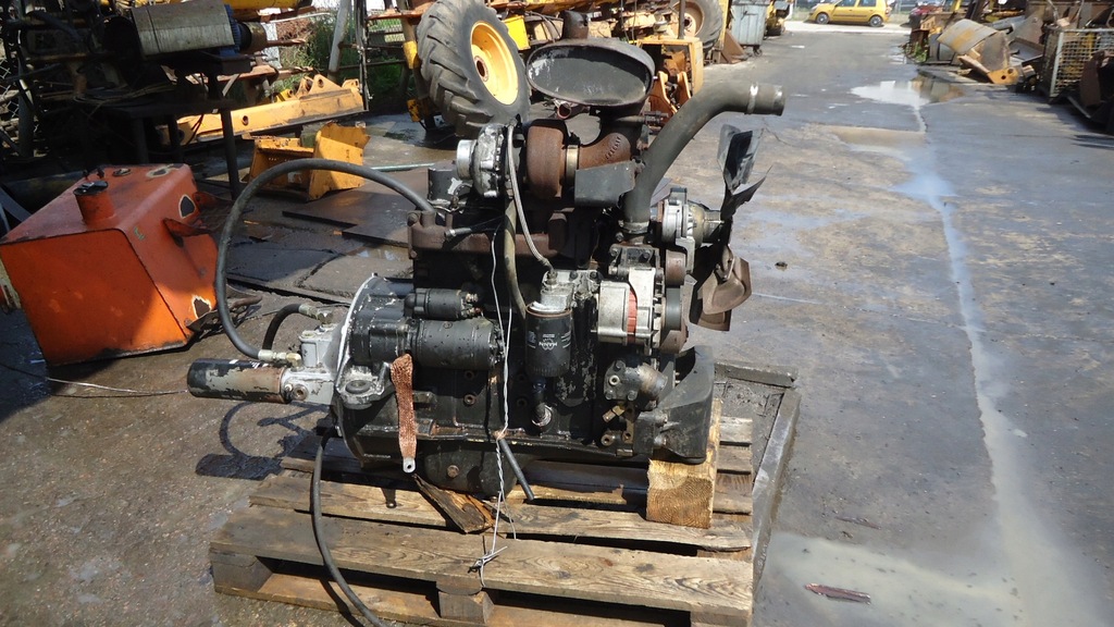 Case 580 sle sk silnik 4T-390