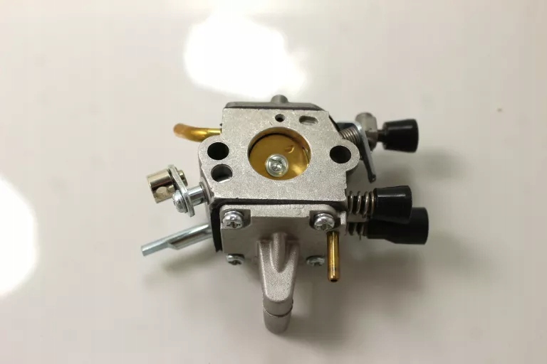 GAŹNIK DO KOSY STIHL