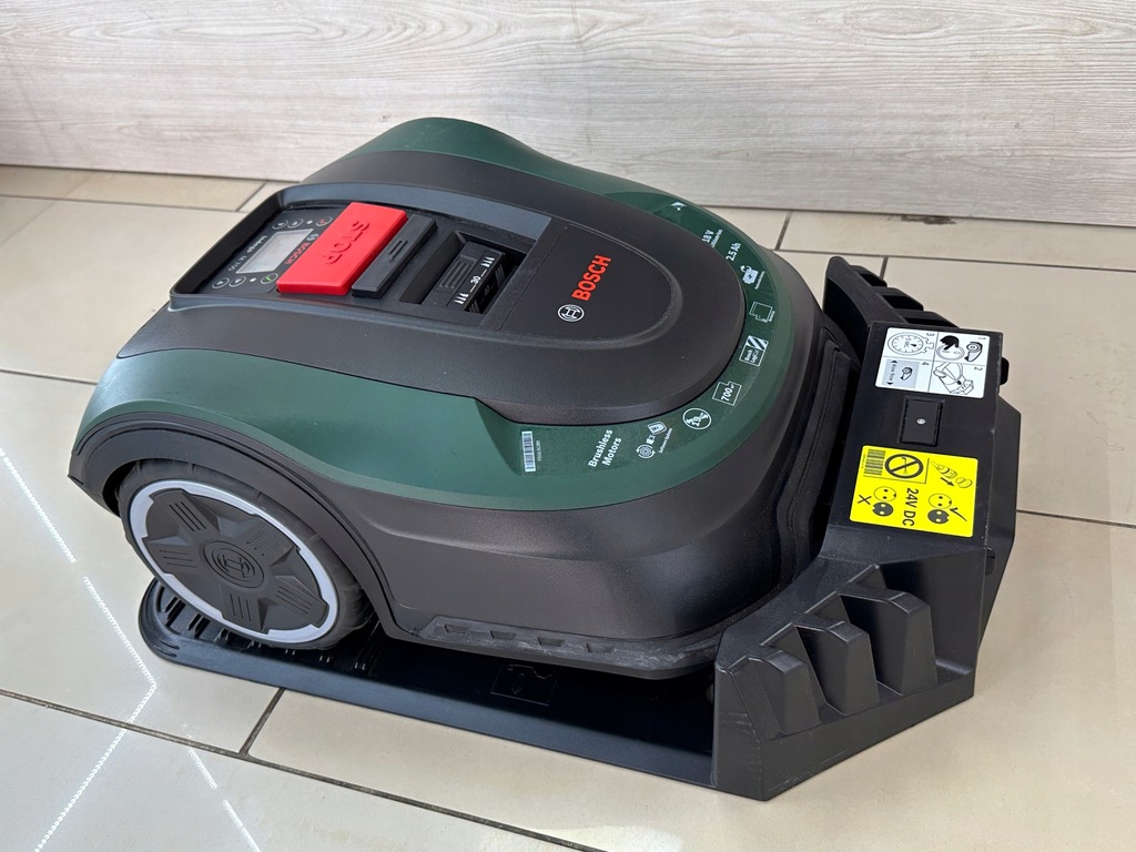 Kosiarka automatyczna robot Bosch INDEGO M 700 fabryczna!