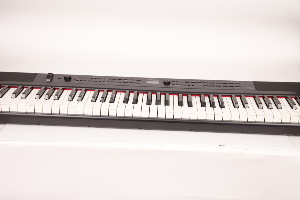 Pianino Artesia pe -88