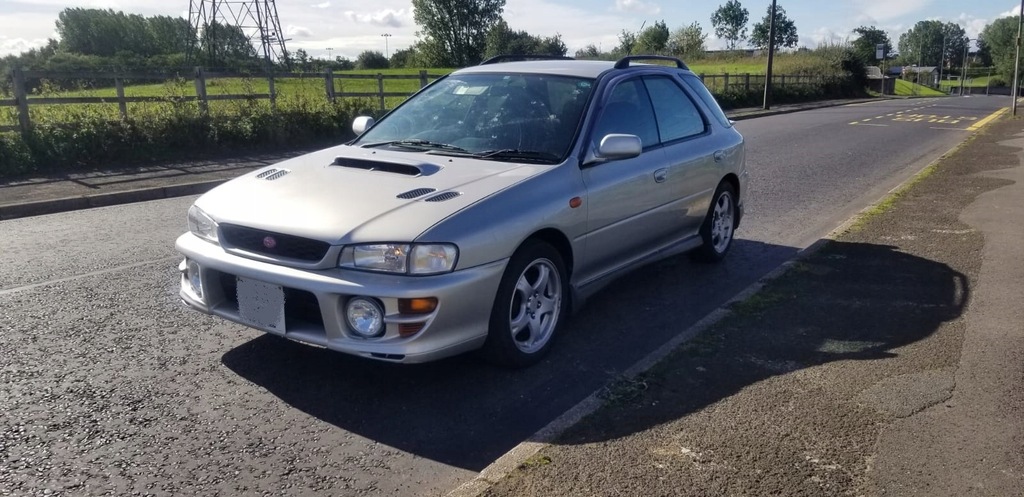 Subaru Impreza GT TURBO STI ZDERZAK PRZÓD PRZEDNI