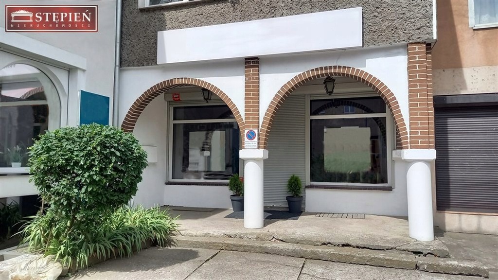 Komercyjne, Jelenia Góra, 66 m²