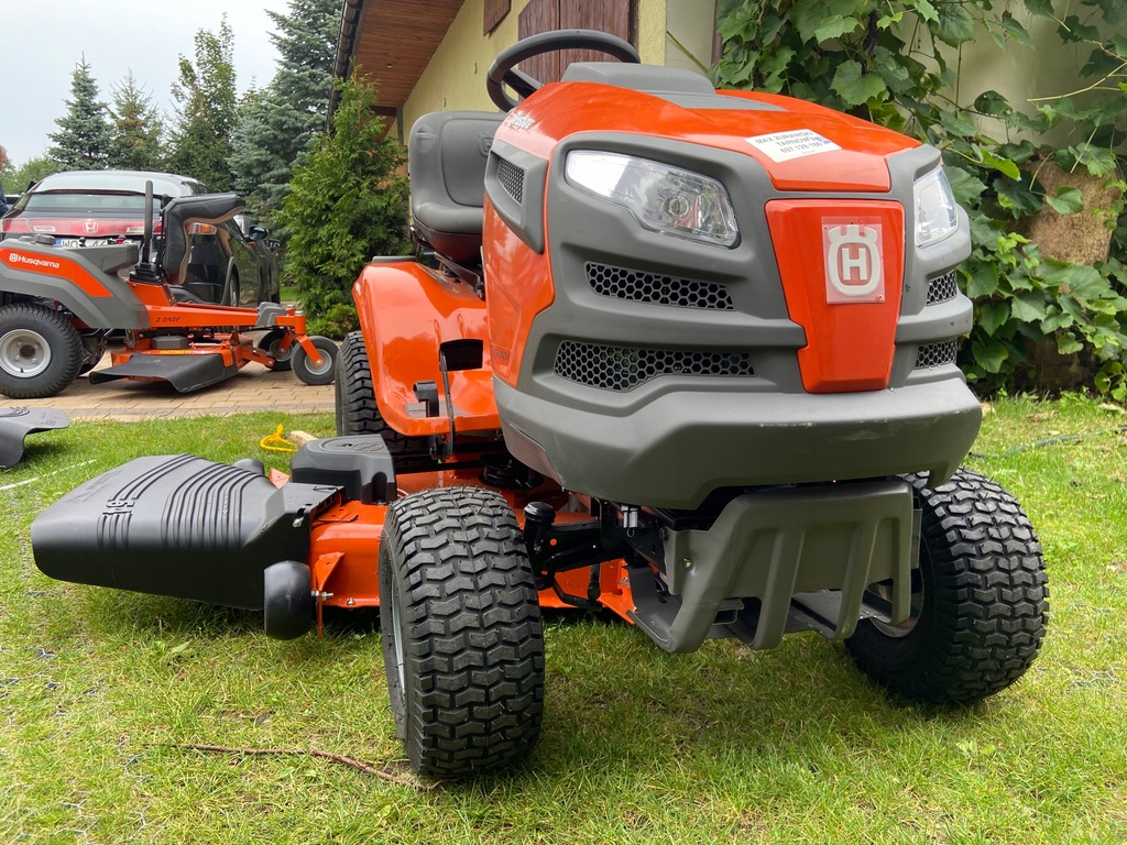 Husqvarna YTH 24v54 traktorek kosiarka 24KM 11100887944 oficjalne