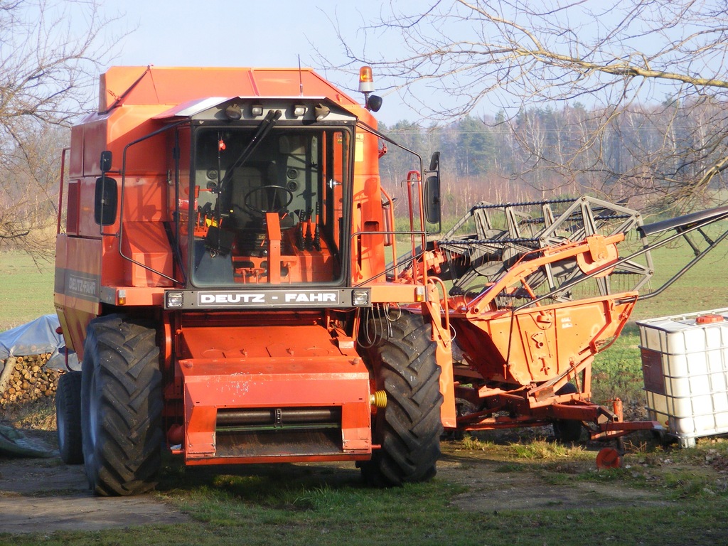 Kombajn zbożowy DEUTZ-FAHR M2780