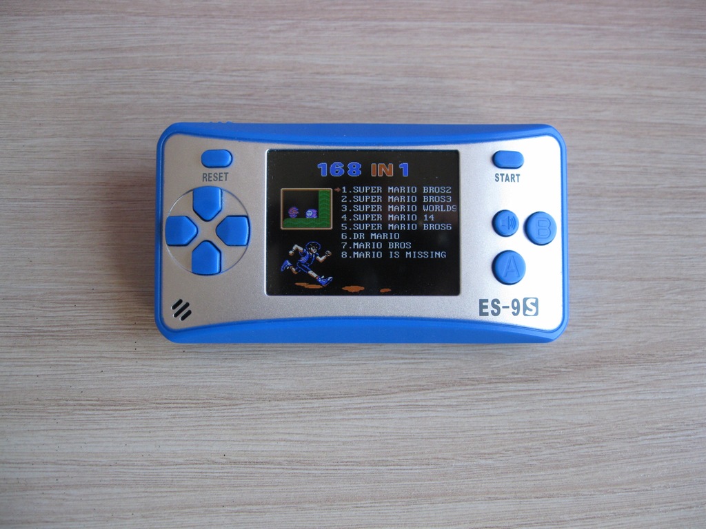 Купить Электронная игровая консоль - ES-9S - 168 игр: отзывы, фото и ...
