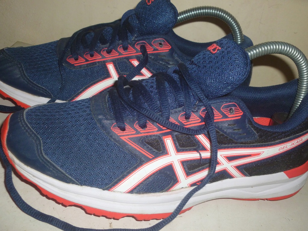 asics gel ikaia 8