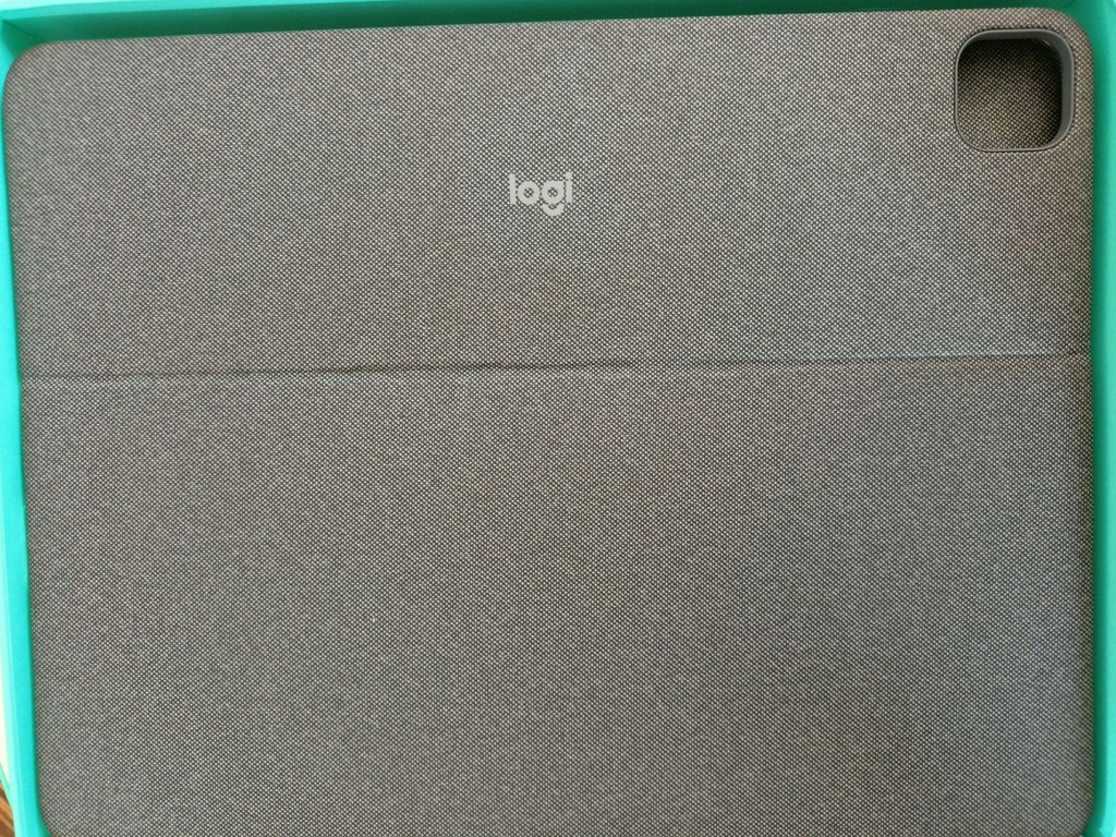 Купить Logitech Combo Touch Smart QWERTZ немецкий: отзывы, фото, характеристики в интерне-магазине Aredi.ru