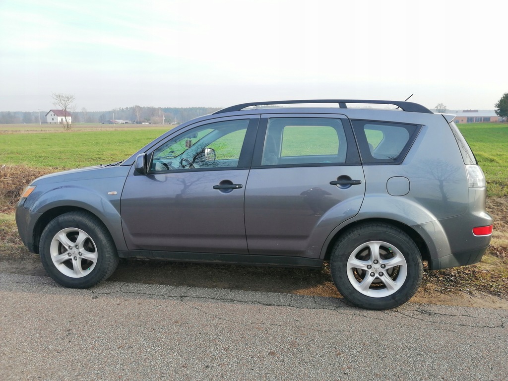 Mitsubishi Outlander II 2.0 diesel 2009rsalon pl